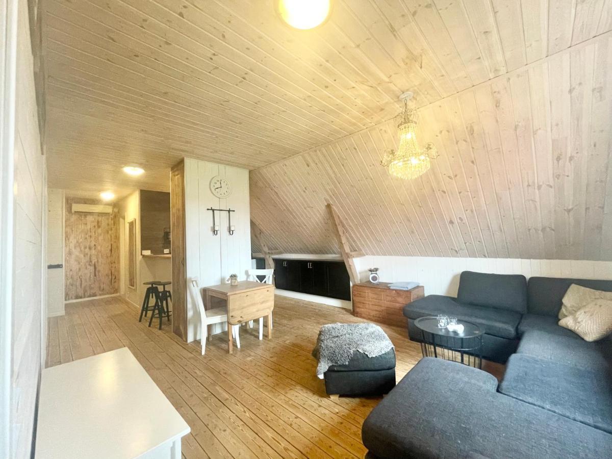 Apartmán Laegenhet Foer Stoerre Saellskap Naera Gekas I Ullared Vessigebro Exteriér fotografie